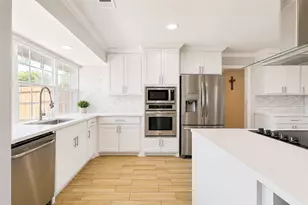 13147 Rosser Rd, Farmers Branch, TX 75244 - Photo 5