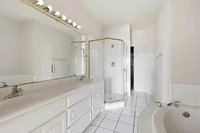 121 Wildwood Court #200, Grapevine, TX 76051 - Photo 21