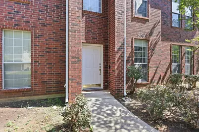121 Wildwood Court #200, Grapevine, TX 76051 - Photo 3