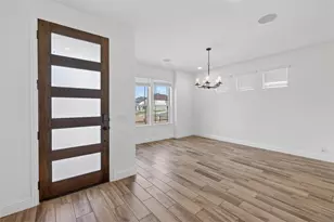 7132 Red Rose Trl, Little Elm, TX 76227 - Photo 5