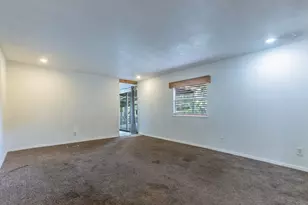 512 River Park Rd, McGregor, TX 76657 - Photo 5