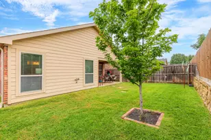 8908 Tenderfoot Ln, Aubrey, TX 76227 - Photo 23
