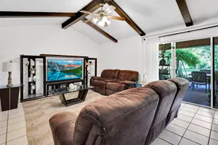 509 E Phillip Ct, Grand Prairie, TX 75051 - Photo 7