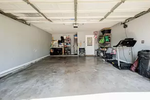 509 E Phillip Ct, Grand Prairie, TX 75051 - Photo 27