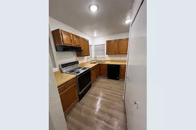 3045 Navarro Lane, Grand Prairie, TX 75052 - Photo 7