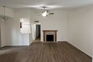 3045 Navarro Ln, Grand Prairie, TX 75052 - Photo 1