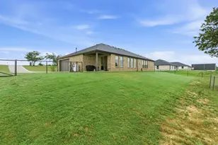8800 Prather Rd, Springtown, TX 76082 - Photo 37