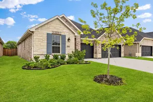 2233 Corbera Dr, Little Elm, TX 75068 - Photo 5