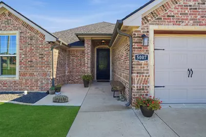 5007 Terlingua Drive, Granbury, TX 76048 - Photo 3