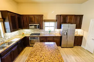 878 Hatton Sumner Pl, Arlington, TX 76005 - Photo 5