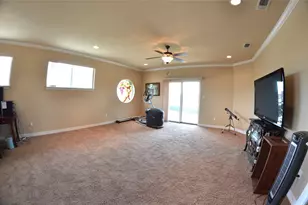 2541 Vineyard Dr, Granbury, TX 76048 - Photo 23