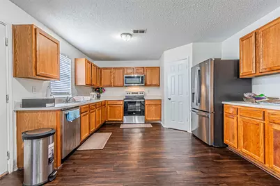 3016 Cesareo Drive, Grand Prairie, TX 75052 - Photo 11
