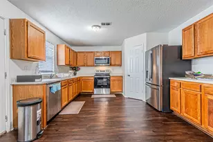 3016 Cesareo Dr, Grand Prairie, TX 75052 - Photo 11