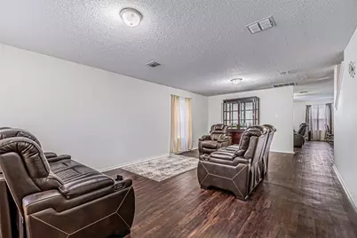 3016 Cesareo Drive, Grand Prairie, TX 75052 - Photo 5
