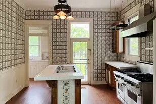 402 E Grand St, Whitewright, TX 75491 - Photo 21