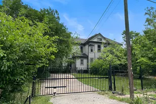 402 E Grand St, Whitewright, TX 75491 - Photo 7