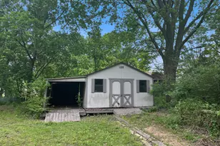 402 E Grand St, Whitewright, TX 75491 - Photo 9
