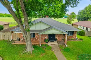 1012 Townsend Ln, DeSoto, TX 75115 - Photo 1