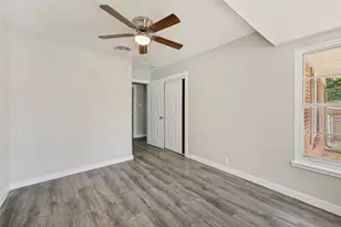 1305 W Lavender Ln, Arlington, TX 76013 - Photo 13