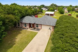 303 Anita Ln, Waxahachie, TX 75165 - Photo 29
