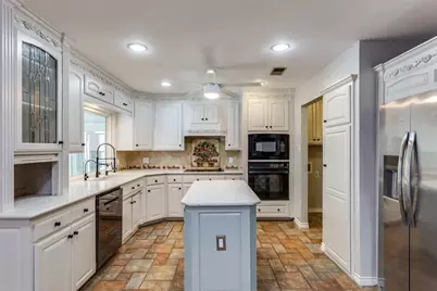 721 NW Ann Lois Lane, Burleson, TX 76028 - Photo 5