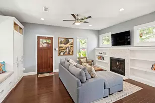 630 N Edgefield Ave, Dallas, TX 75208 - Photo 3