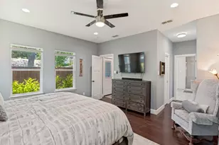 630 N Edgefield Ave, Dallas, TX 75208 - Photo 15