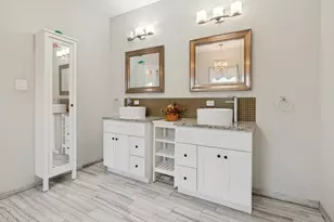 630 N Edgefield Ave, Dallas, TX 75208 - Photo 17