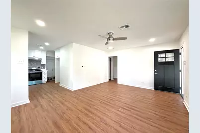 4500 Athens Avenue, Waco, TX 76710 - Photo 7