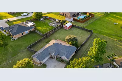 105 Hillside Drive, Celina, TX 75009 - Photo 23