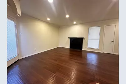 1600 Pecan Chase Circle #6, Arlington, TX 76012 - Photo 3