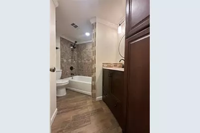1600 Pecan Chase Circle #6, Arlington, TX 76012 - Photo 9