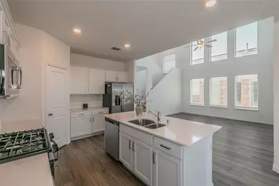 1275 Western Yarrow Avenue, Justin, TX 76247 - Photo 9