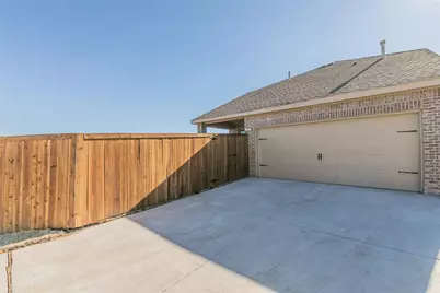 1275 Western Yarrow Avenue, Justin, TX 76247 - Photo 31