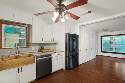 2321 Primrose Avenue, Fort Worth, TX 76111 - Photo 9