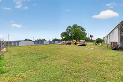 1092 W Highway 199, Springtown, TX 76082 - Photo 29