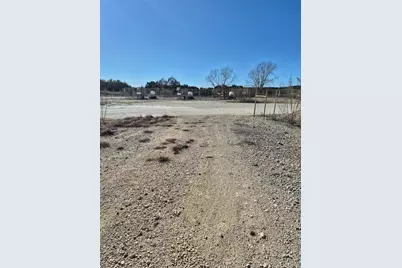 8740 Parkview Court, Cleburne, TX 76033 - Photo 9
