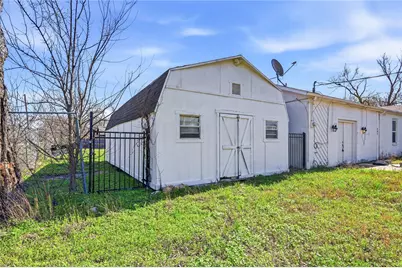 401 E Buffalo Street, Forney, TX 75126 - Photo 3
