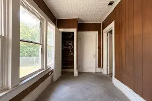 2114 Tierney Rd, Fort Worth, TX 76112 - Photo 11