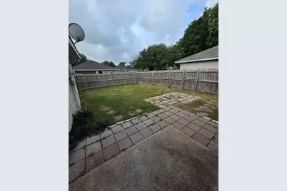2858 Saint Thomas Lane, Lancaster, TX 75146 - Photo 15