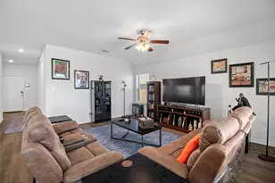 409 Willow View Way, Princeton, TX 75407 - Photo 5