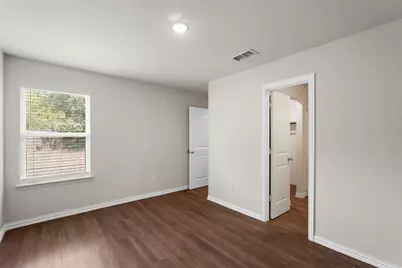 2208 Sayle Street, Greenville, TX 75401 - Photo 11