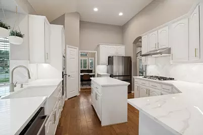 10413 Broadmoor Lane, Rowlett, TX 75089 - Photo 11