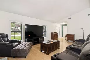 1102 Alexandria Ave, Garland, TX 75040 - Photo 5