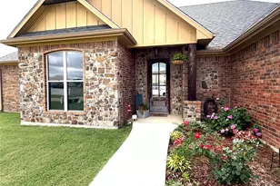 330 Koby Cir, Sulphur Springs, TX 75482 - Photo 1