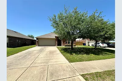 905 Silverthorne Drive, Fort Worth, TX 76028 - Photo 1