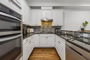 15 Stonebriar Ct, Dallas, TX 75206 - Photo 7
