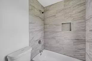 7411 Schepps Pkwy, Dallas, TX 75217 - Photo 17