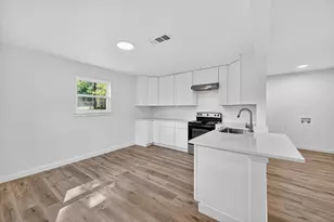 7411 Schepps Pkwy, Dallas, TX 75217 - Photo 5