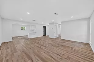 7411 Schepps Pkwy, Dallas, TX 75217 - Photo 3